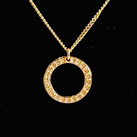 NWOT Swarovski Crystal Marshmallow Pendant Necklace - Picture 1 of 4